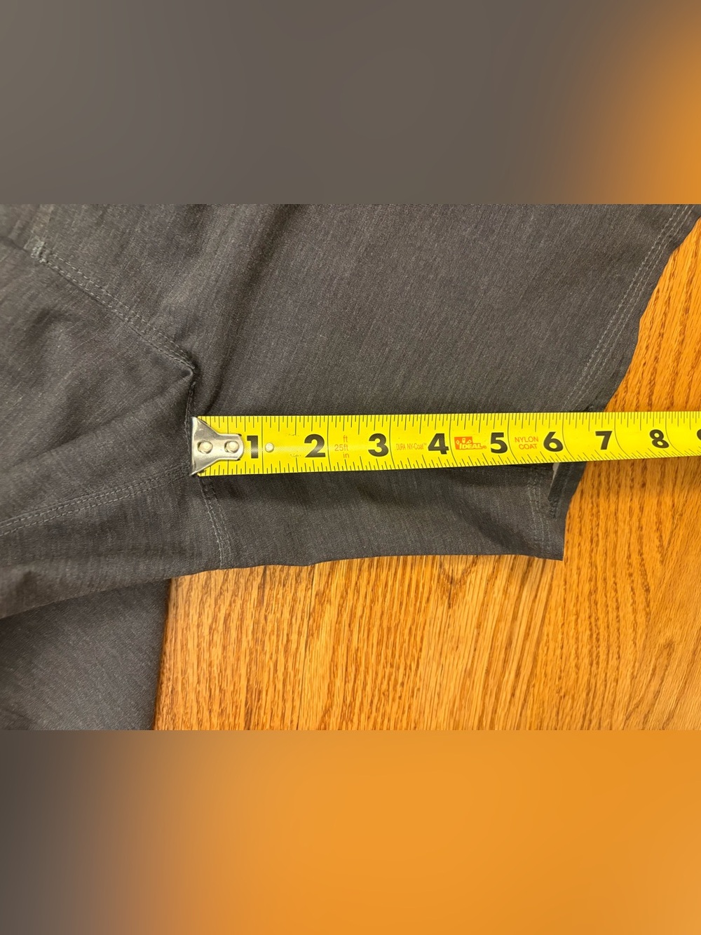 Vuori Men’s XL Charcoal Gray Performance Athletic Shorts Zip Pocket Stretch - Picture 10 of 10